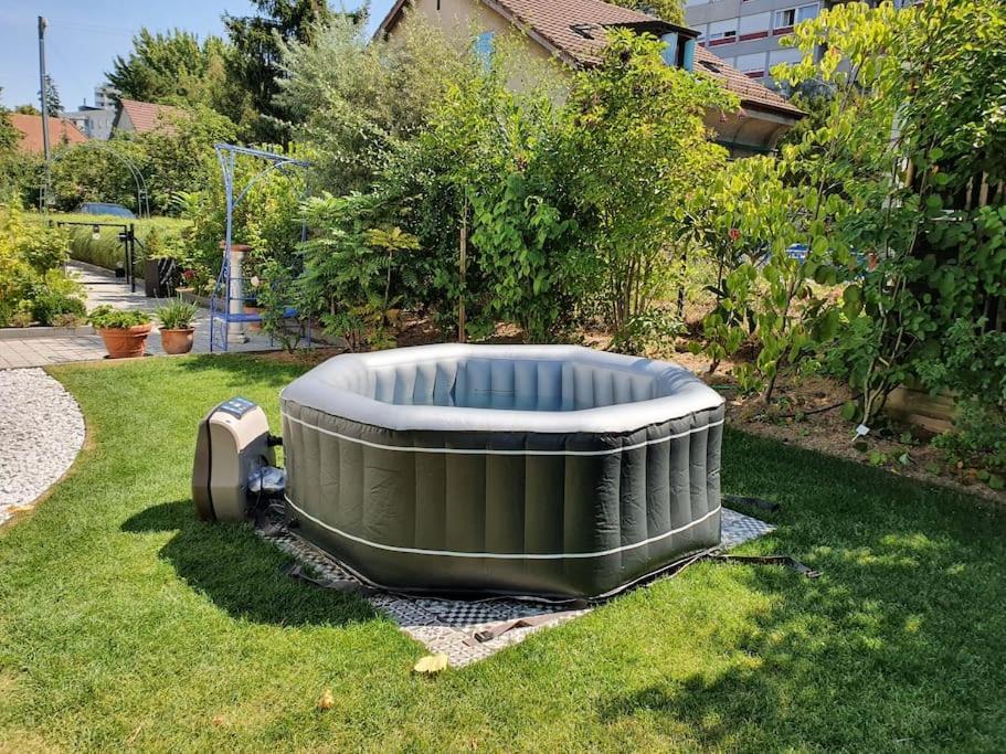 Pour Un Couple, Jardin